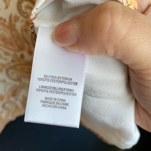 Gold and White Paisley Dress ‘Channing’ - Picture 4 of 6